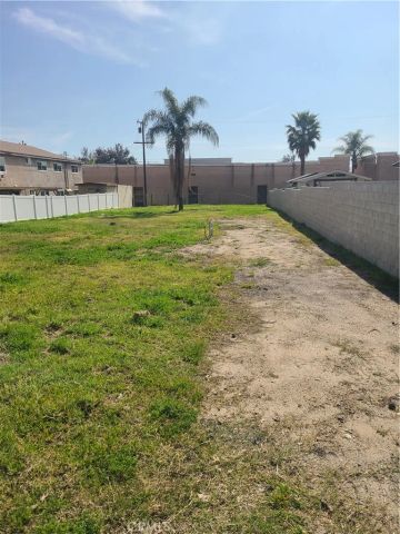 572 West, Upland, CA 91786