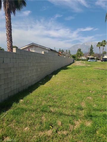 572 West, Upland, CA 91786