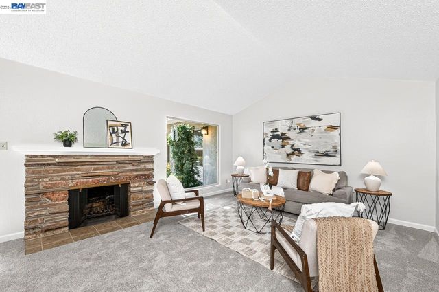 555 Ontario Dr, Livermore, CA 94550