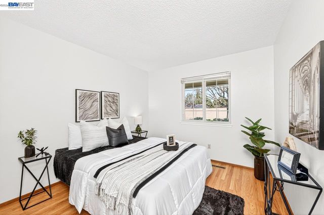 555 Ontario Dr, Livermore, CA 94550