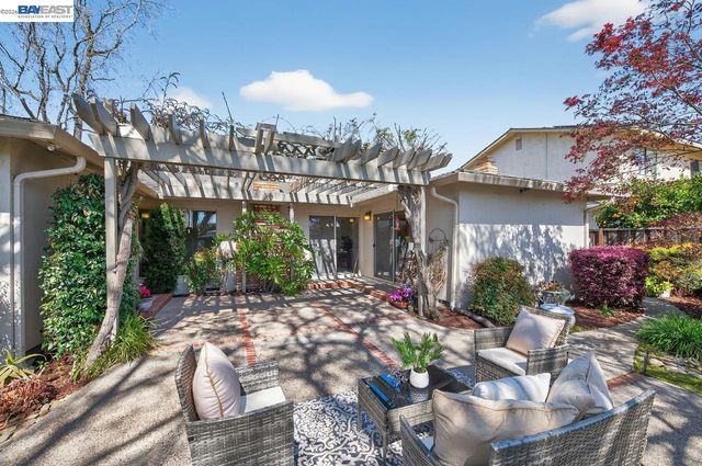 555 Ontario Dr, Livermore, CA 94550