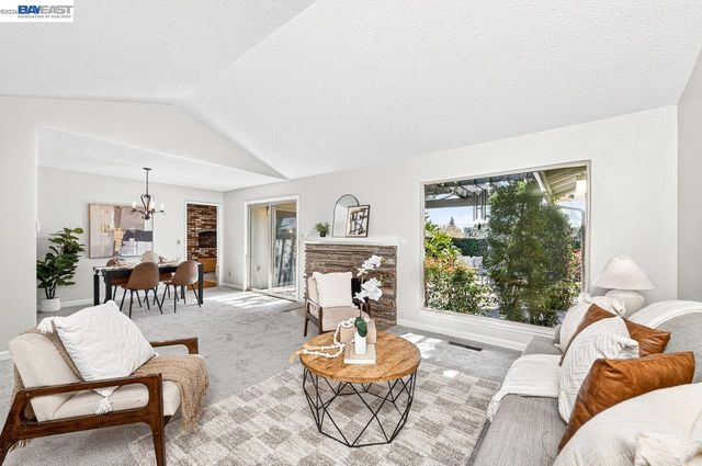 555 Ontario Dr, Livermore, CA 94550