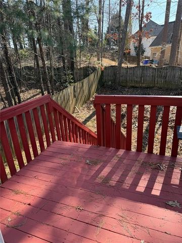 2511 Thorngate Drive, Acworth, GA 30101