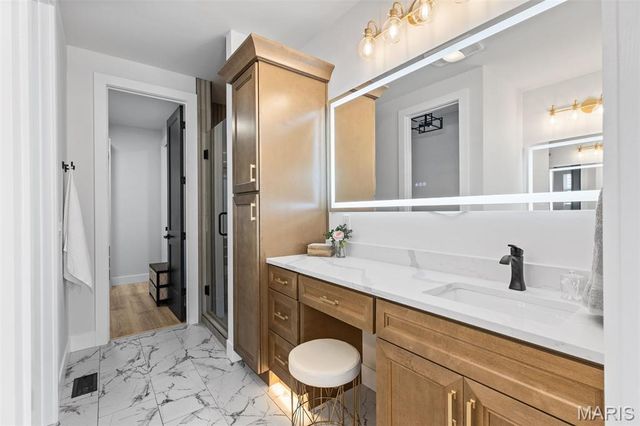 402 Spears Street, St Louis, MO 63127