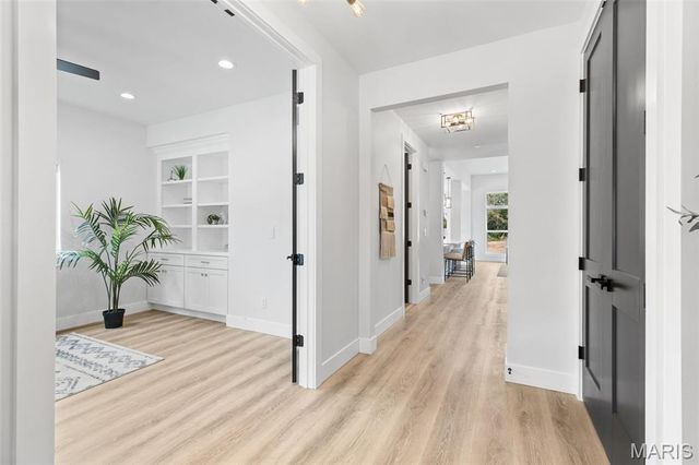 402 Spears Street, St Louis, MO 63127