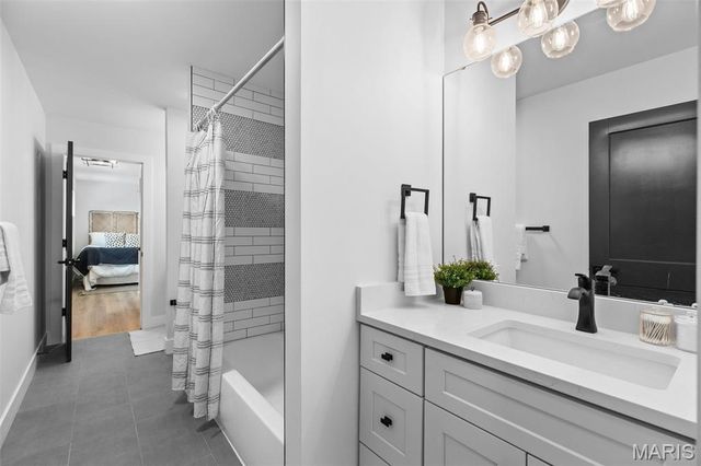 402 Spears Street, St Louis, MO 63127