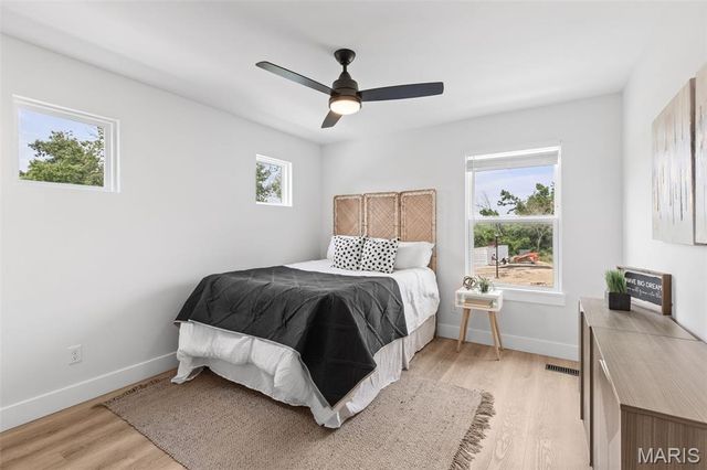 402 Spears Street, St Louis, MO 63127