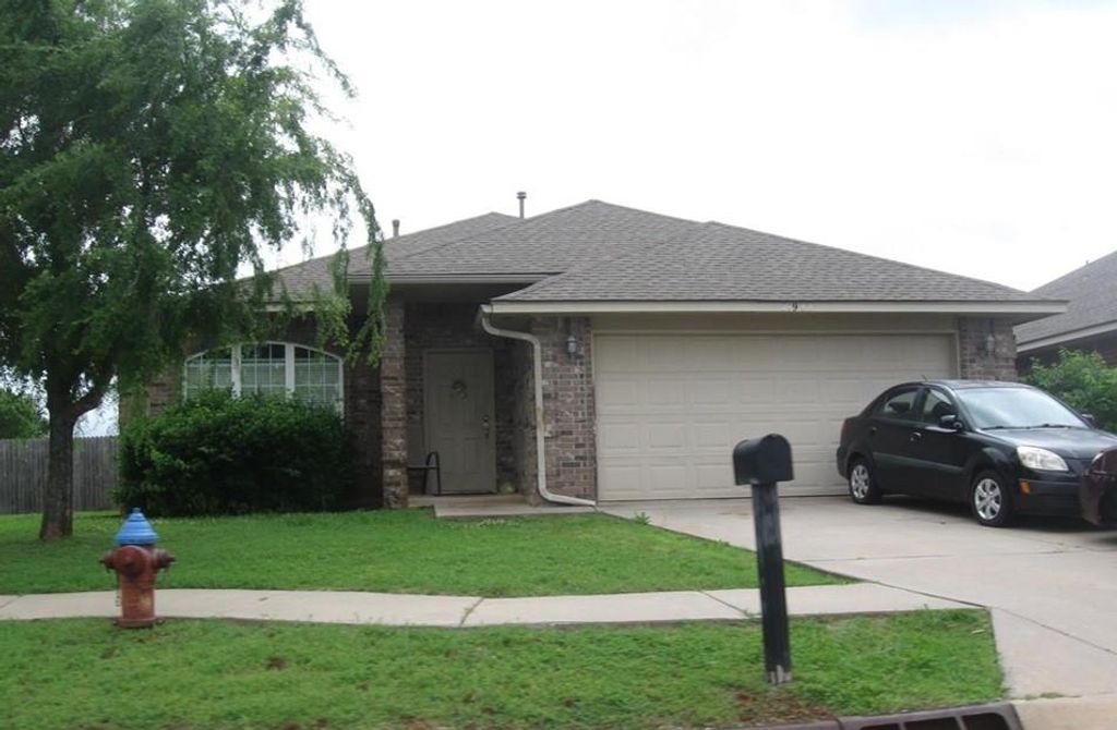 21998 Homesteaders Drive, Edmond, OK 73012