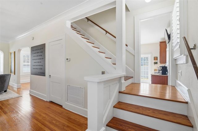 126 22ND AVENUE NE, St Petersburg, FL 33704