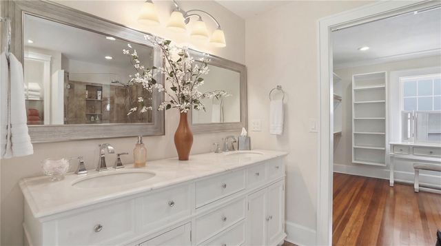 126 22ND AVENUE NE, St Petersburg, FL 33704