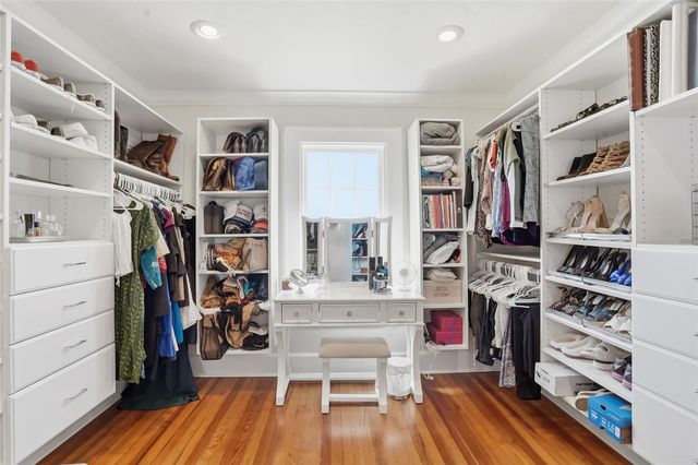 126 22ND AVENUE NE, St Petersburg, FL 33704