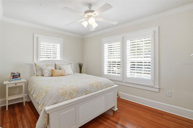 126 22ND AVENUE NE, St Petersburg, FL 33704