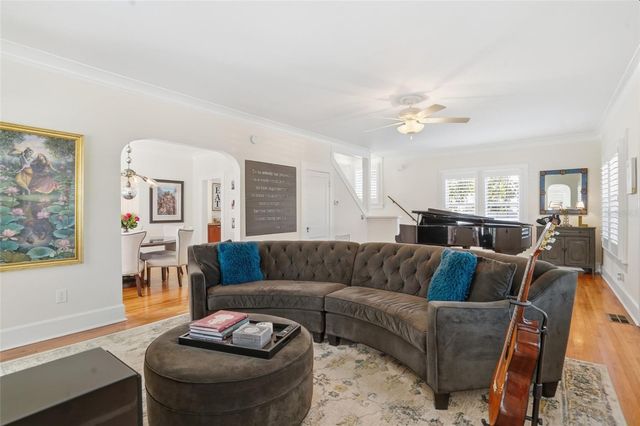 126 22ND AVENUE NE, St Petersburg, FL 33704