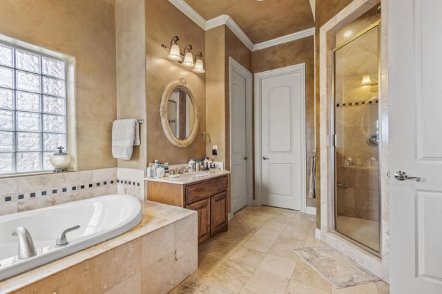 1131 Fountain Creek Boulevard, Pottsboro, TX 75076