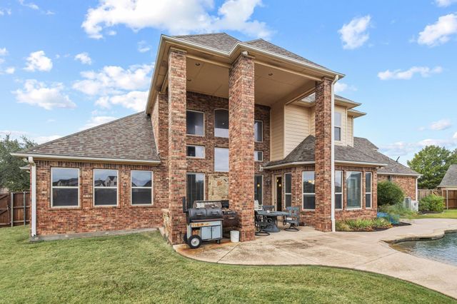 1131 Fountain Creek Boulevard, Pottsboro, TX 75076