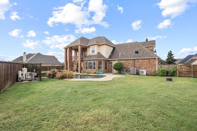 1131 Fountain Creek Boulevard, Pottsboro, TX 75076