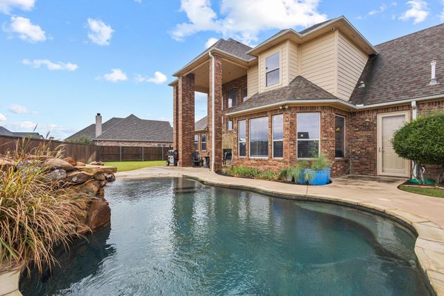 1131 Fountain Creek Boulevard, Pottsboro, TX 75076