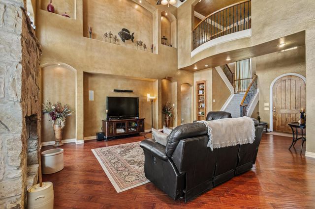 1131 Fountain Creek Boulevard, Pottsboro, TX 75076