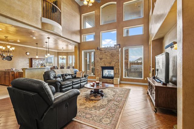 1131 Fountain Creek Boulevard, Pottsboro, TX 75076