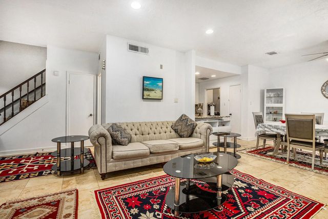 800 Country Place Drive 608, Houston, TX 77079