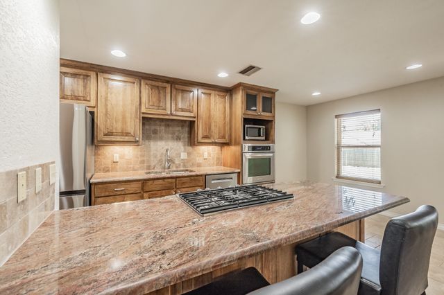 3609 Spring Meadow Lane, Flower Mound, TX 75028
