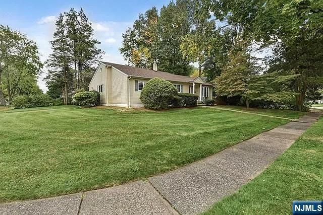 252 Valley Road, River Edge, NJ 07661
