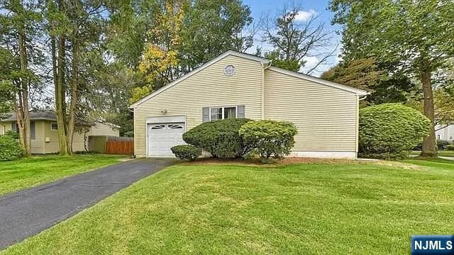 252 Valley Road, River Edge, NJ 07661