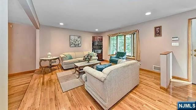 252 Valley Road, River Edge, NJ 07661