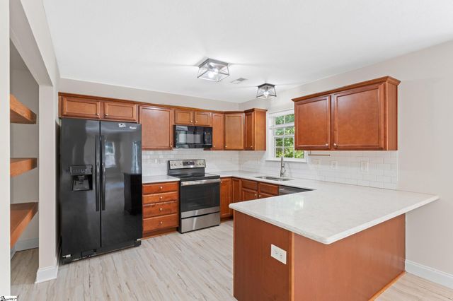 1 Sprouse Farm Way, Fountain Inn, SC 29644