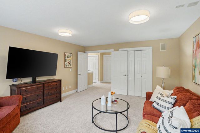 645 SW Sandalwood St, Corvallis, OR 97333