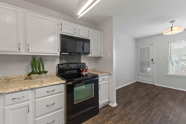 1740 Timber Ridge RD 132, Austin, TX 78741