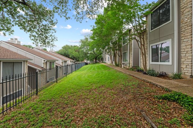 1740 Timber Ridge RD 132, Austin, TX 78741