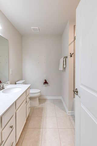 7093 Sky Meadow Dr, College Grove, TN 37046