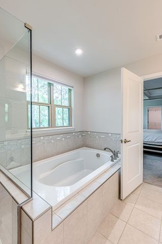 7093 Sky Meadow Dr, College Grove, TN 37046