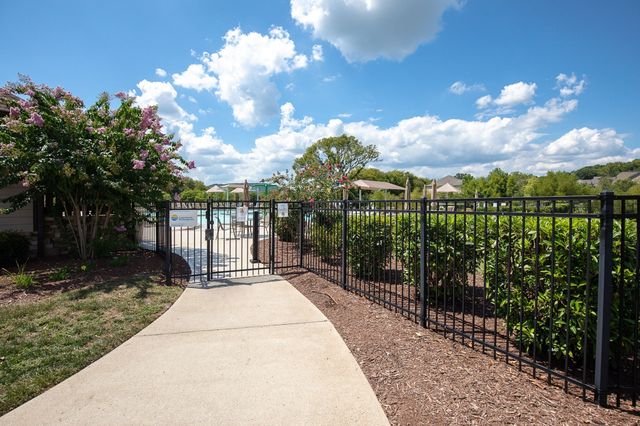 7093 Sky Meadow Dr, College Grove, TN 37046