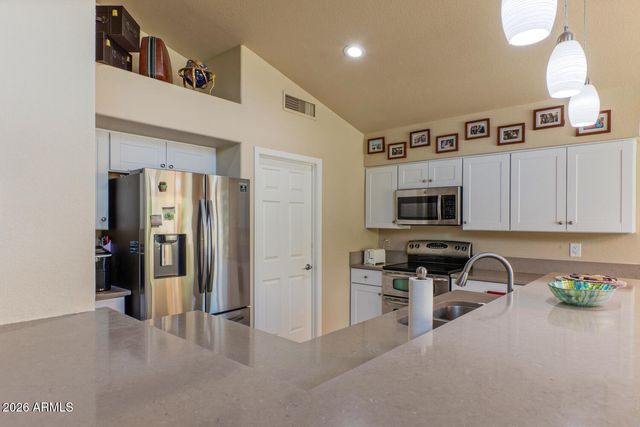 5102 E FELLARS Drive, Scottsdale, AZ 85254