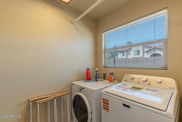 5102 E FELLARS Drive, Scottsdale, AZ 85254