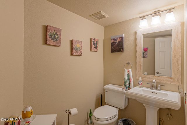 5102 E FELLARS Drive, Scottsdale, AZ 85254