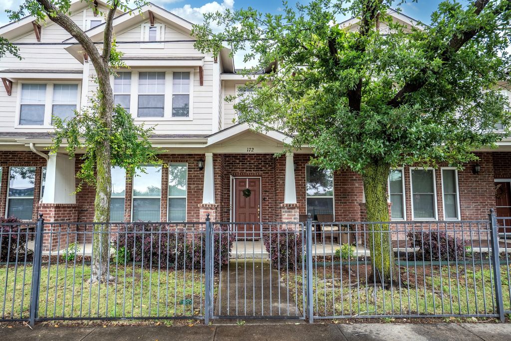 172 High School Drive, Lewisville, TX 75057