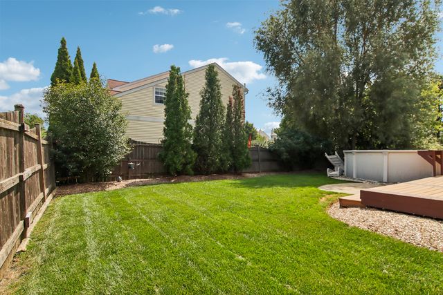 1999 Sparrow Circle, Round Lake, IL 60073