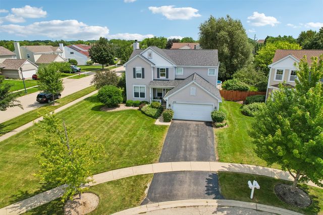 1999 Sparrow Circle, Round Lake, IL 60073