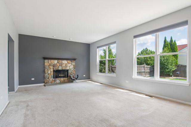 1999 Sparrow Circle, Round Lake, IL 60073