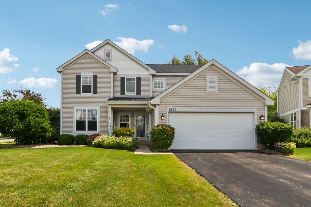 1999 Sparrow Circle, Round Lake, IL 60073