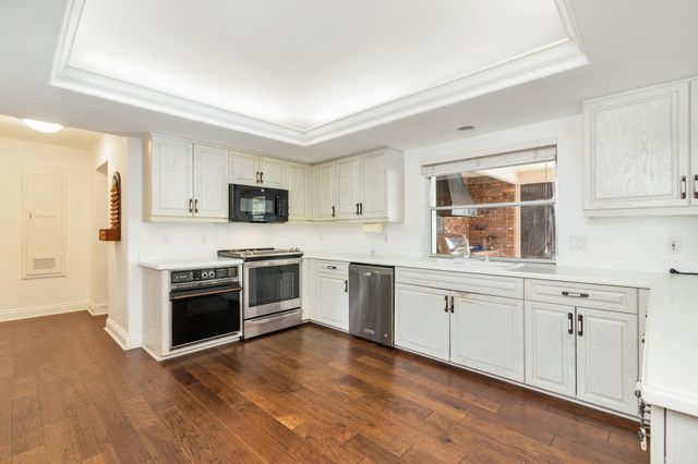 320 N Country Club Drive, Atlantis, FL 33462