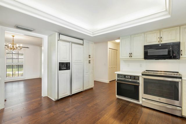 320 N Country Club Drive, Atlantis, FL 33462