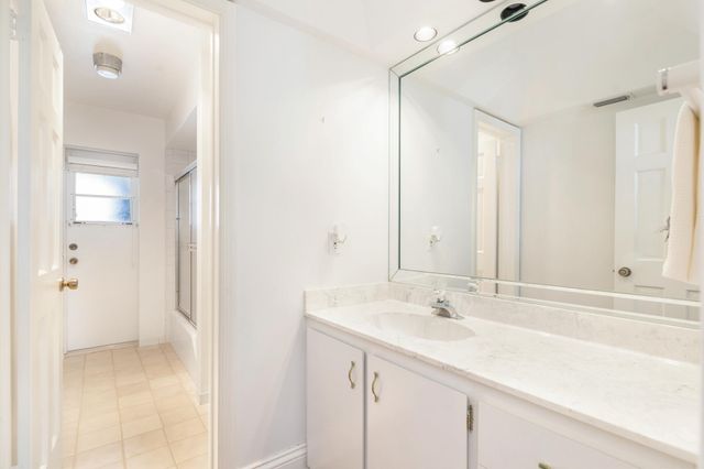 320 N Country Club Drive, Atlantis, FL 33462