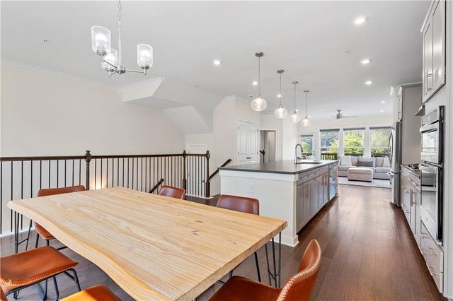 2076 Holtz Lane, Atlanta, GA 30318