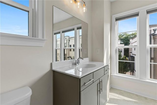 2076 Holtz Lane, Atlanta, GA 30318