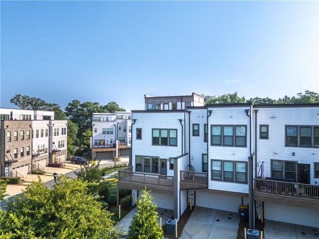 2076 Holtz Lane, Atlanta, GA 30318