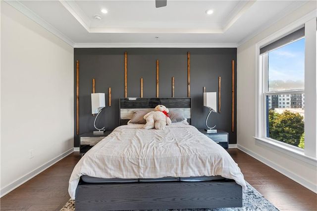 2076 Holtz Lane, Atlanta, GA 30318